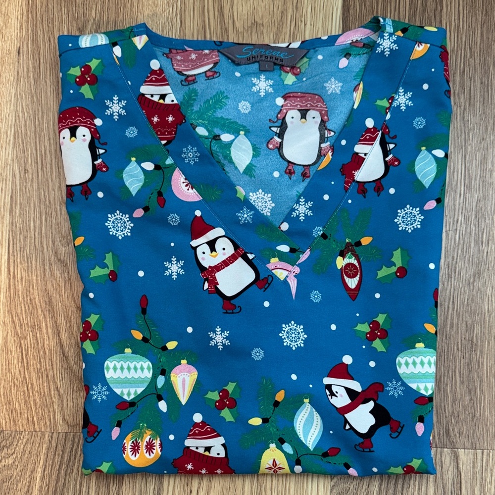 Christmas Scrub Top Pinguin Ornament Size Large